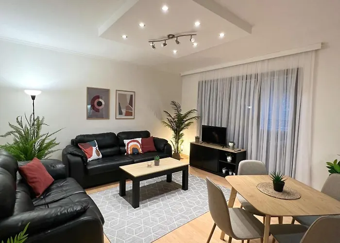 Apartment Charming 2 Bedroom