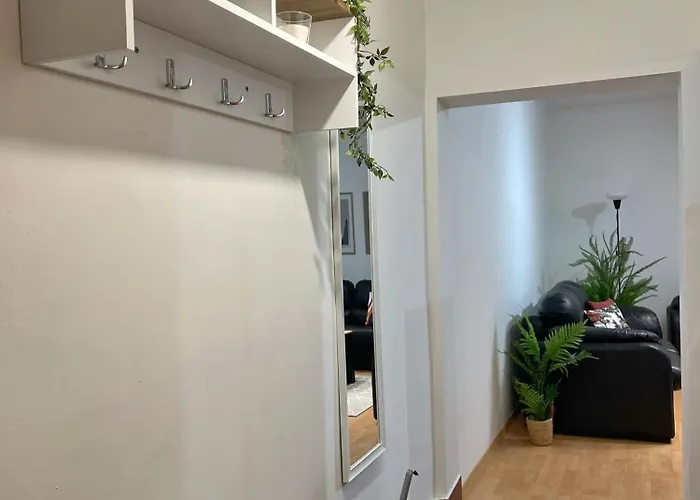 Charming 2 Bedroom Apartment